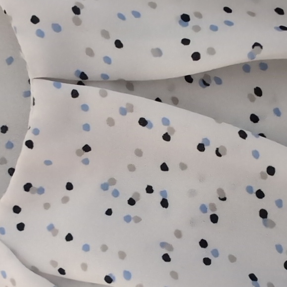Loft Outlet White Whit Blue Gray Black Dots Sleeveless Blouse In Size XS - Picture 5 of 5